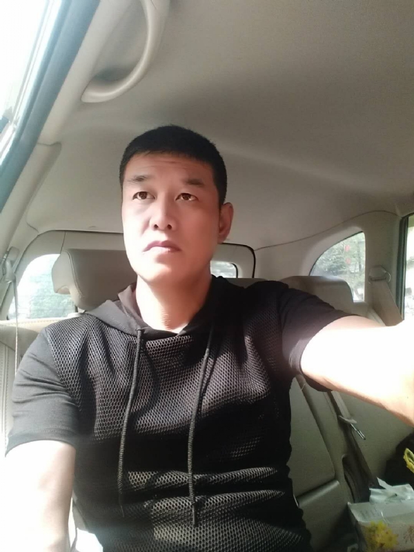 深爱的疯子的第一张照片--尤溪相亲网