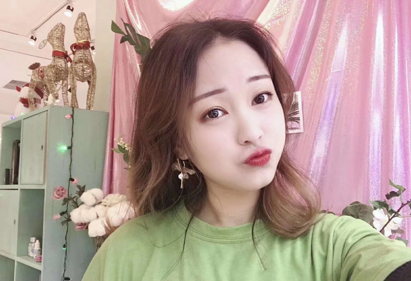罗兰的第二张照片--尤溪相亲网
