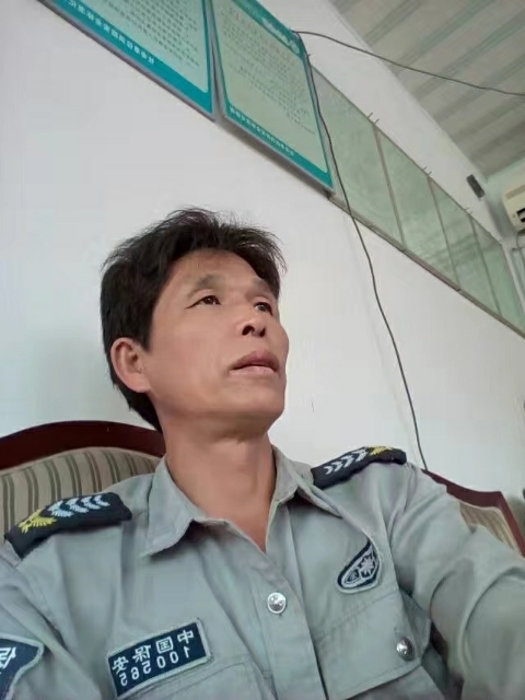 卧窗听雨的第一张照片--尤溪相亲网