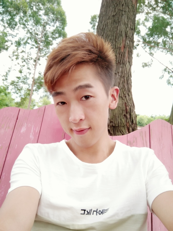 一觉睡到小时候的第一张照片--尤溪相亲网