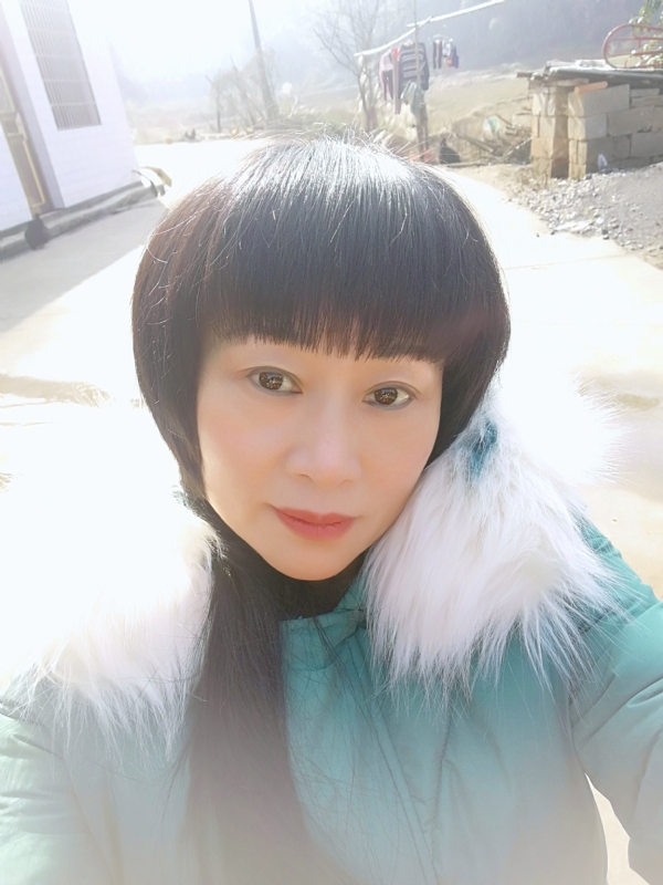 金鱼儿的第一张照片--尤溪相亲网