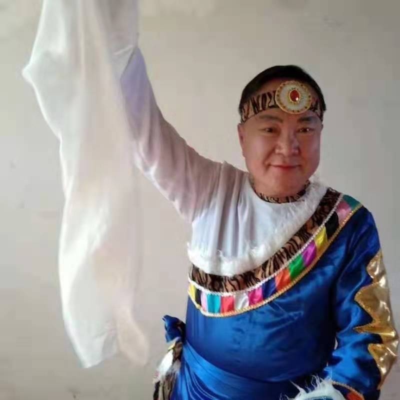 走在冷风中的第一张照片--尤溪相亲网
