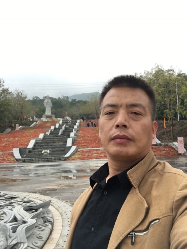开心的松鼠的第一张照片--尤溪相亲网