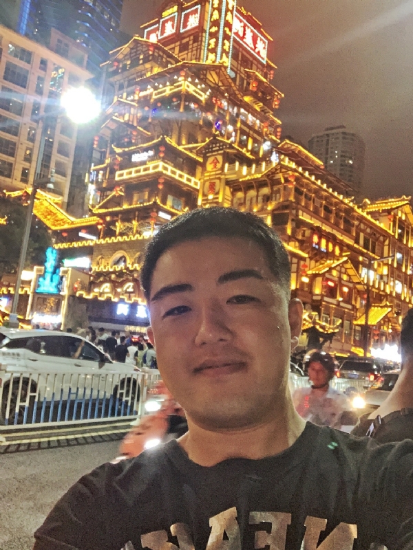 钢铁侠的第一张照片--尤溪相亲网