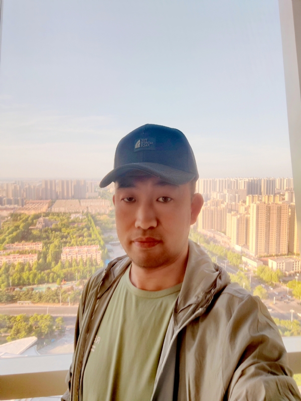 勇攀高峰的第一张照片--尤溪相亲网