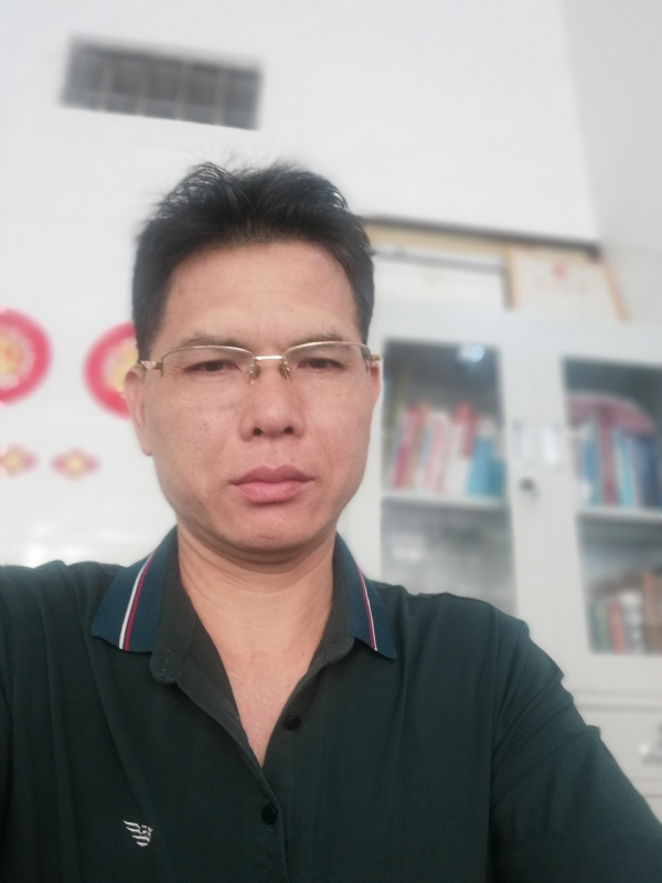 后视镜的第一张照片--尤溪相亲网