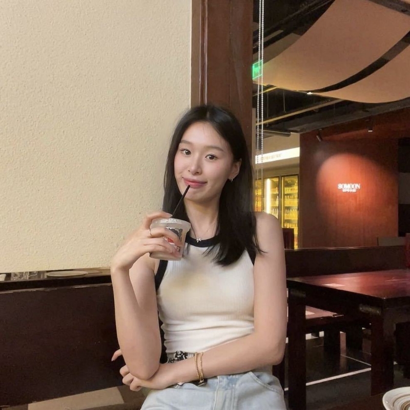 羽毛的第一张照片--尤溪相亲网